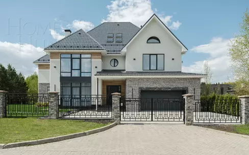 2-этажный коттедж 600 м² с отделкой