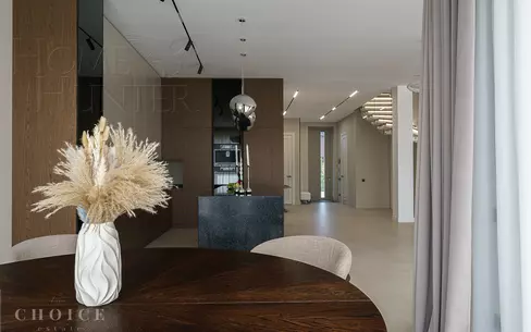 2-этажный коттедж 349.7 м² с отделкой