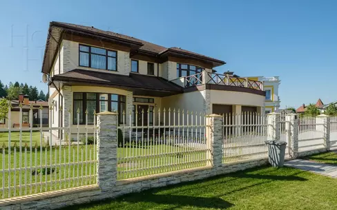 2-этажный коттедж 305.6 м² с отделкой