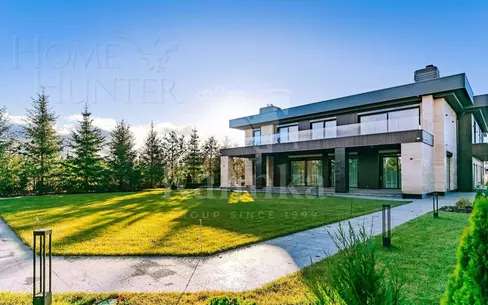 2-этажный коттедж 1 150 м² с отделкой