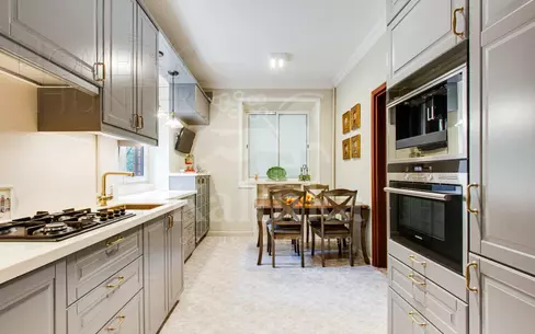 3-этажный коттедж 450 м² с отделкой