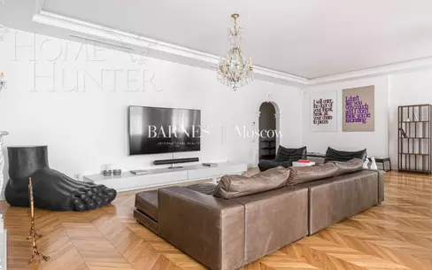 4-КОМН. КВАРТИРА С ОТДЕЛКОЙ 320 М² НА 2 ЭТАЖЕ