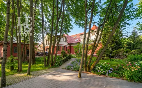 2-этажный коттедж 730 м² с отделкой
