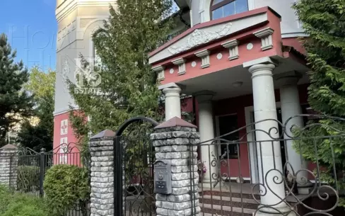 2-этажный коттедж 730 м² с отделкой