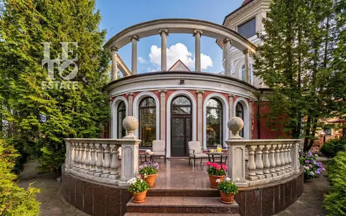 2-этажный коттедж 730 м² с отделкой