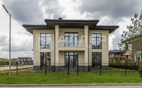 2-этажный коттедж 310 м² без отделки