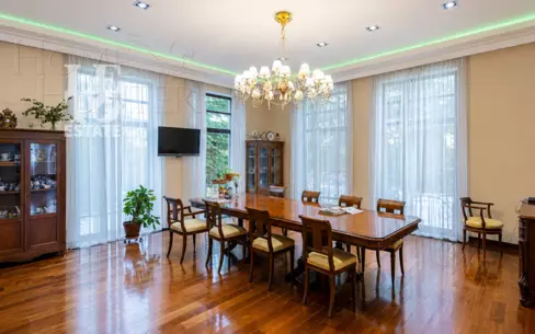 2-этажный коттедж 1 786 м² с отделкой