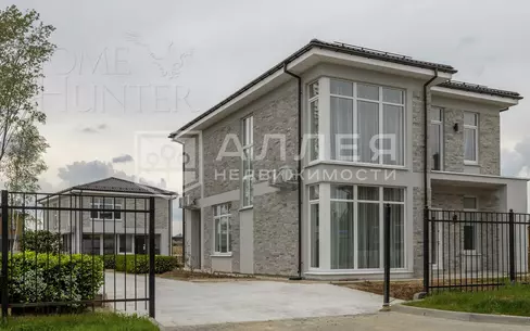 2-этажный коттедж 220 м² с отделкой