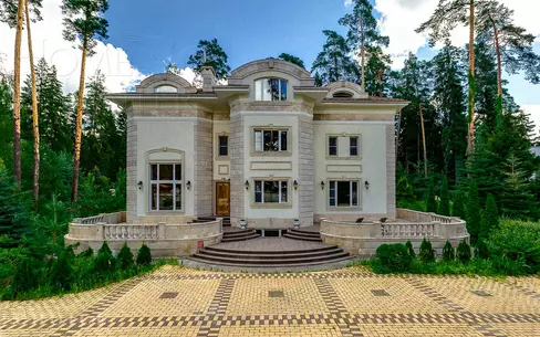2-этажный коттедж 800 м² с отделкой