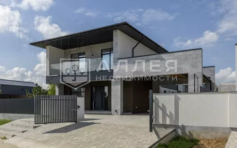 2-этажный коттедж 260 м² с отделкой