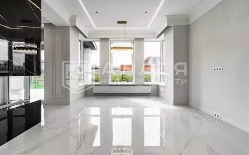 2-этажный коттедж 240.6 м² с отделкой