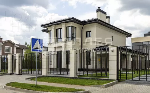 2-этажный коттедж 240 м² с отделкой