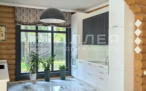 2-этажный коттедж 200 м² с отделкой