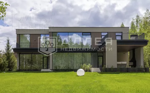 2-этажный коттедж 627.5 м² с отделкой
