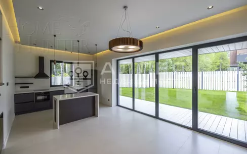 2-этажный коттедж 339 м² с отделкой
