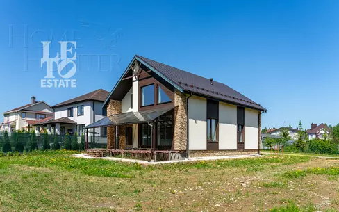 2-этажный коттедж 189.6 м² с отделкой