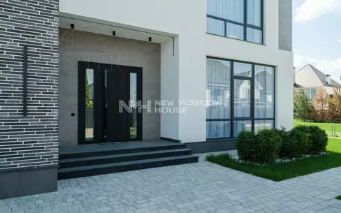 2-этажный коттедж 440 м² с отделкой