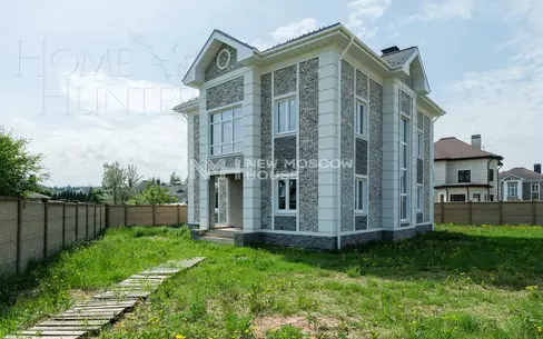 2-этажный коттедж 300 м² без отделки