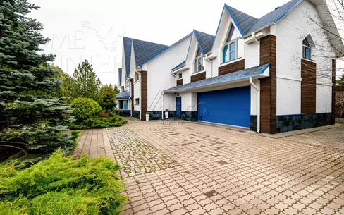 2-этажный коттедж 430 м² с отделкой