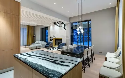 2-этажный коттедж 320 м² с отделкой