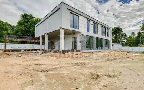 2-этажный коттедж 350 м² без отделки