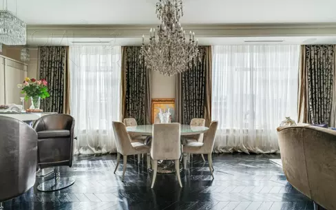 4-КОМН. КВАРТИРА С ОТДЕЛКОЙ 239 М² НА 5 ЭТАЖЕ