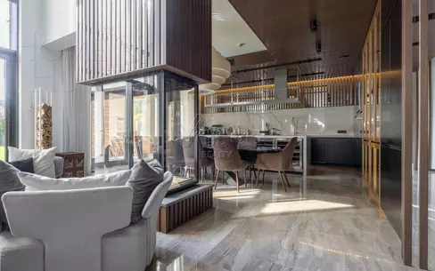 3-этажный коттедж 550 м² с отделкой