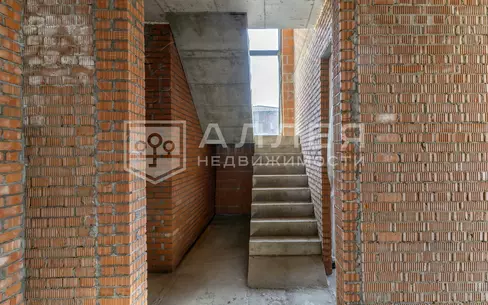 2-этажный коттедж 310 м² без отделки