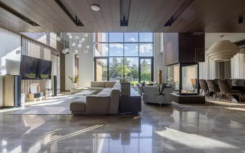3-этажный коттедж 550 м² с отделкой