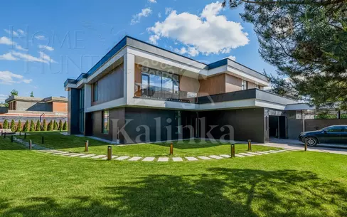 2-этажный коттедж 880 м² с отделкой