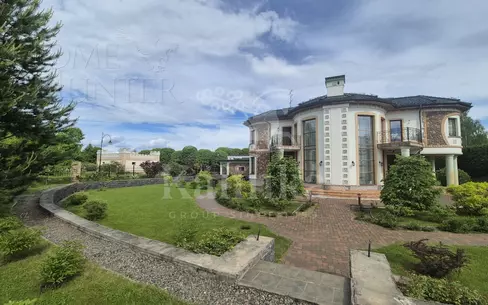 2-этажный коттедж 500 м² с отделкой