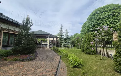 2-этажный коттедж 500 м² с отделкой