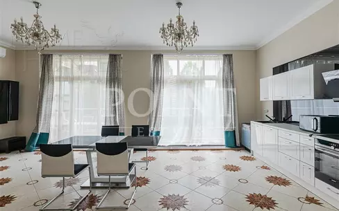 3-этажный таунхаус 265 м² с отделкой