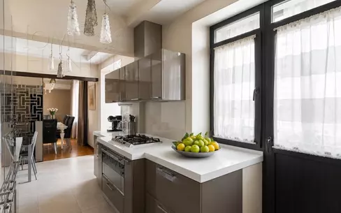 4-КОМН. КВАРТИРА С ОТДЕЛКОЙ 107 М² НА 10 ЭТАЖЕ