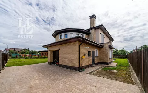 2-этажный коттедж 303 м² с отделкой