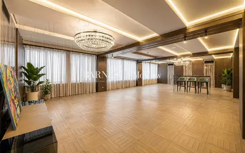 2-УРОВНЕВЫЙ ТАУНХАУС С ОТДЕЛКОЙ 360 М² НА 1 ЭТАЖЕ
