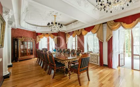 2-этажный коттедж 800 м² с отделкой