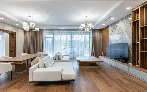 2-этажный коттедж 1 100 м² с отделкой