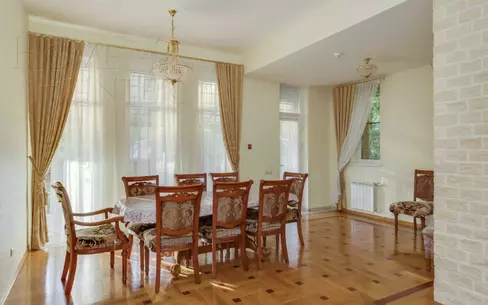 2-этажный коттедж 720 м² с отделкой