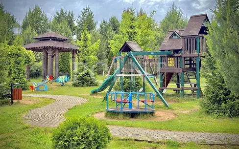 2-этажный коттедж 460 м² без отделки