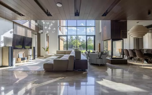 3-этажный коттедж 550 м² с отделкой