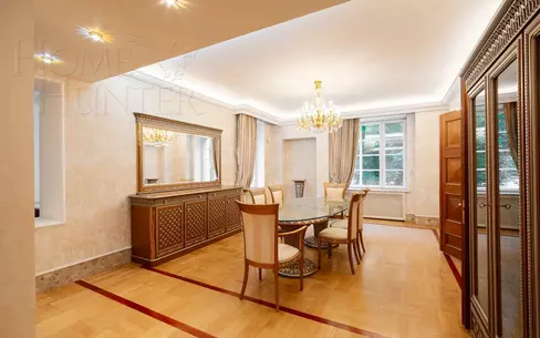 3-этажный коттедж 700 м² с отделкой