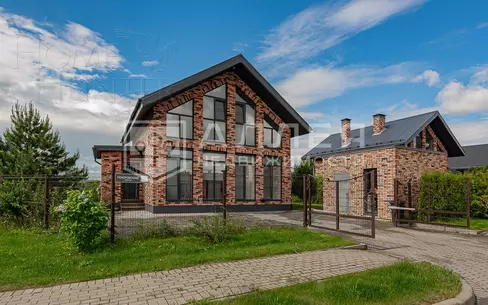 2-этажный коттедж 150 м² с отделкой