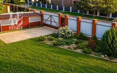 2-этажный коттедж 354.9 м² без отделки