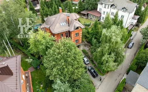 2-этажный коттедж 450 м² с отделкой