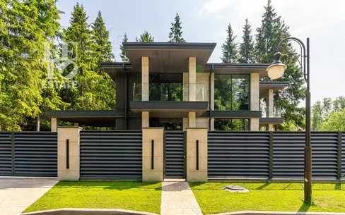 2-этажный коттедж 280 м² без отделки