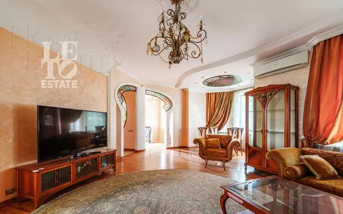 2-этажный коттедж 450 м² с отделкой