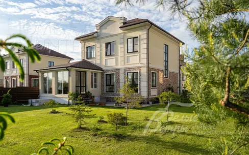 2-этажный коттедж 150 м² с отделкой
