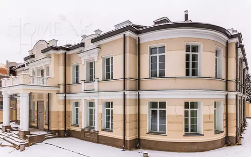 2-этажный коттедж 2 200 м² без отделки