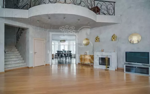 2-этажный коттедж 450 м² с отделкой